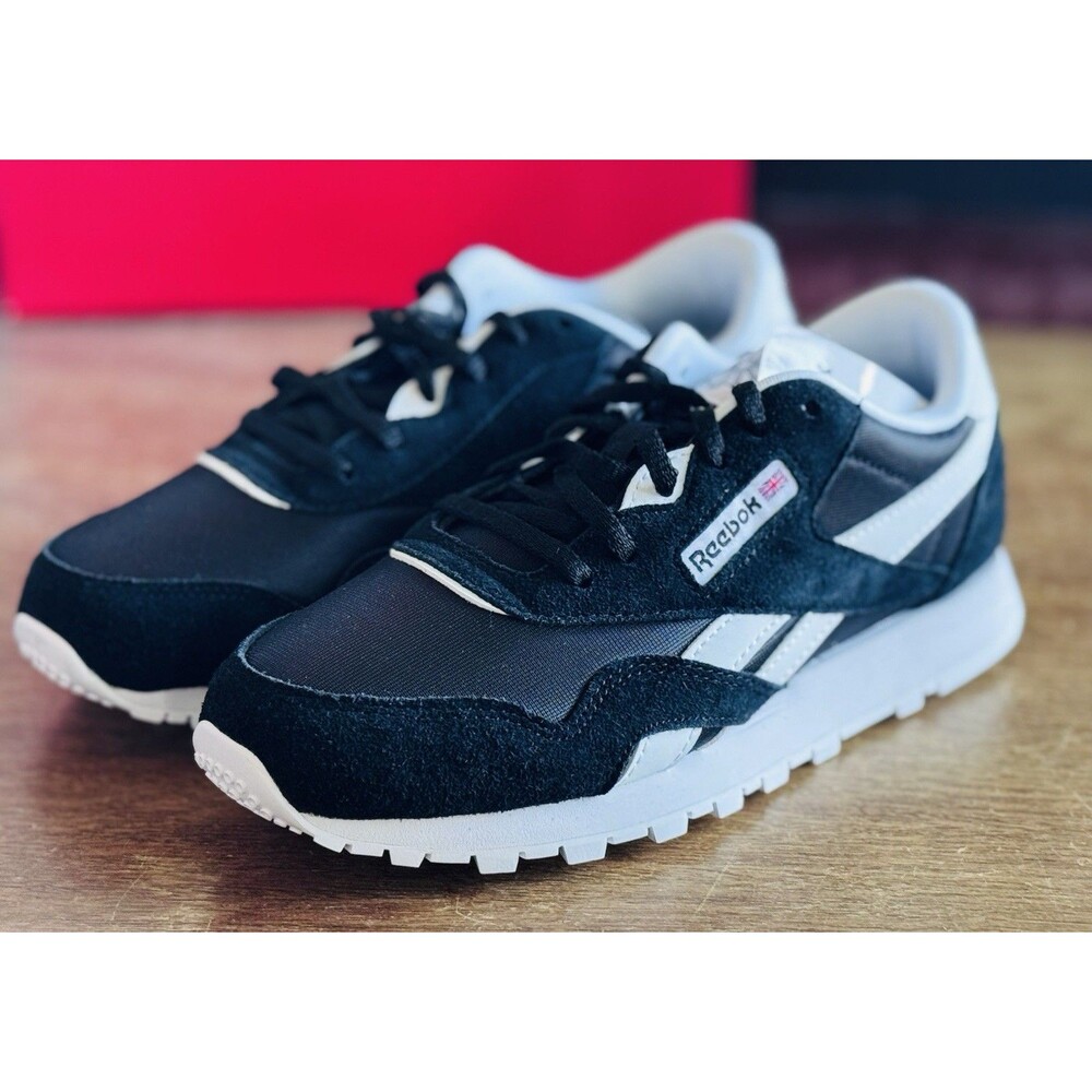 Youth Size 5.5 Reebok Classic Nylon Women’s Size 7 Black White 100038890 NIB